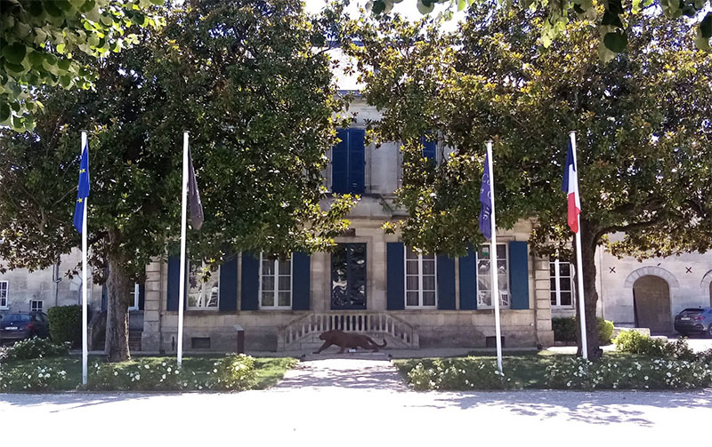 The House of Meukow.